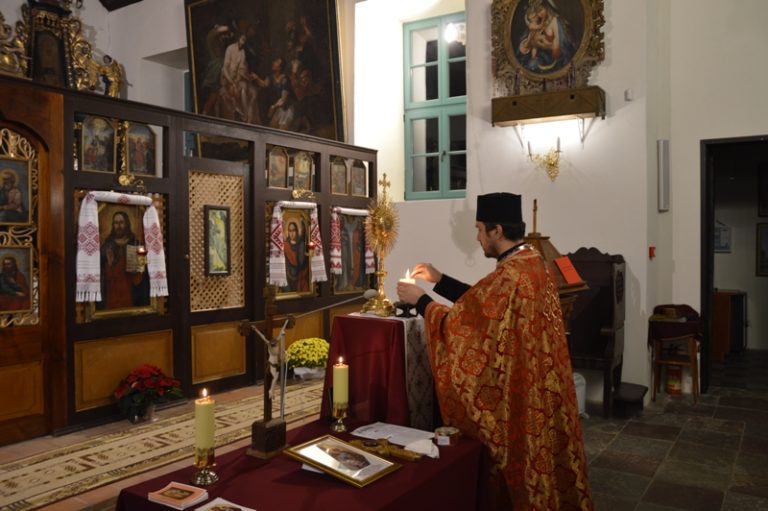 В ЦИГАНКУ МОЛИТВОЮ ПЕРЕД МОЩАМИ СВ. ЙОСАФАТА РОЗПОЧАЛИ ЮВІЛЕЙ 150-ЛІТТЯ ВІД КАНОНІЗАЦІЇ СВ. ЙОСАФАТА КУНЦЕВИЧА